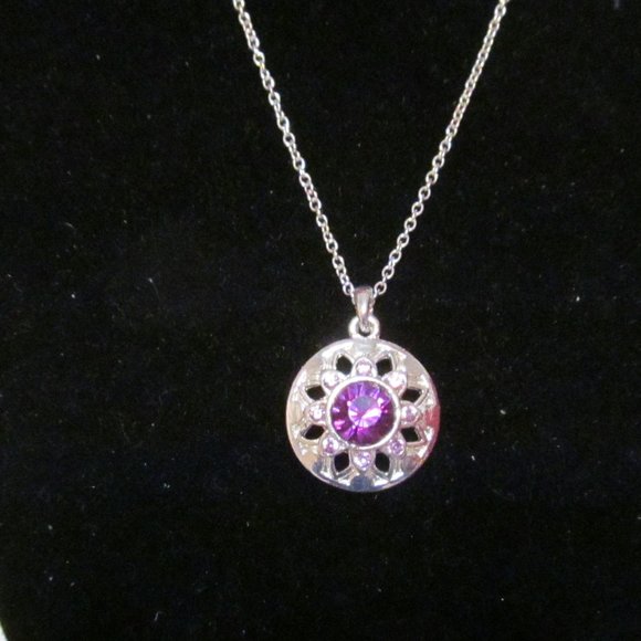 Jewelry set necklace three pairs pierced earrings NIB signed - Picture 2 of 5